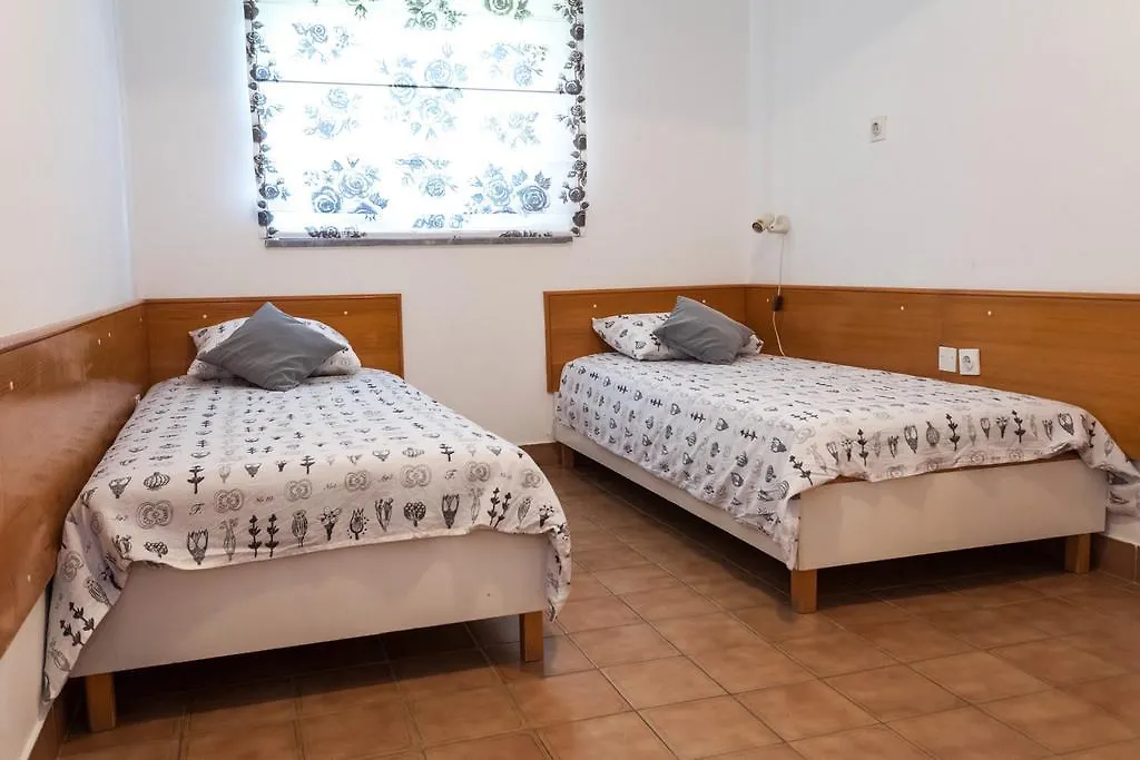 Apartments & Room Diana Pakoštane